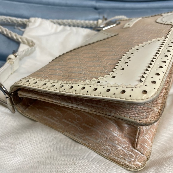 Sold-Authentic Christian Dior D'trick White & Pink Shoulder Bag - Picture 6 of 11